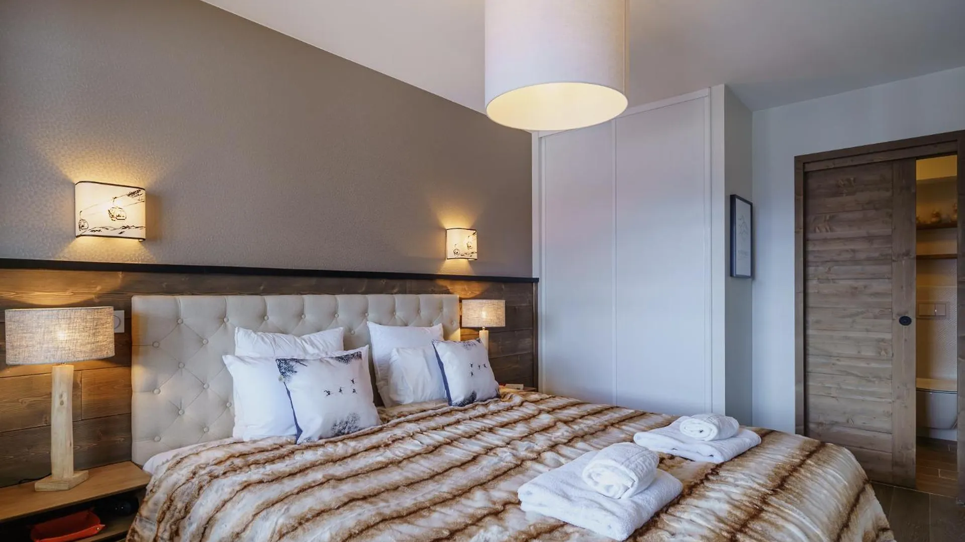 Apartament Fermes De L'Alpe Chez Robin- Flambant Neuf Et Magnifique 4 Chambres Plein Sud Alpe d'Huez Francja